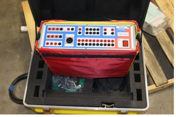 Omicron CMC 256-6 Voltage Protective Relay Test Set WORKING